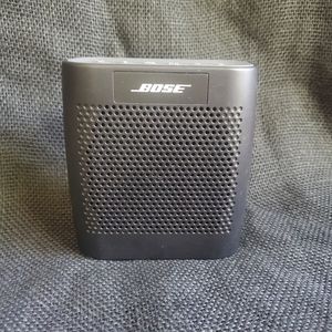 Bose color soundlink bluetooth speaker